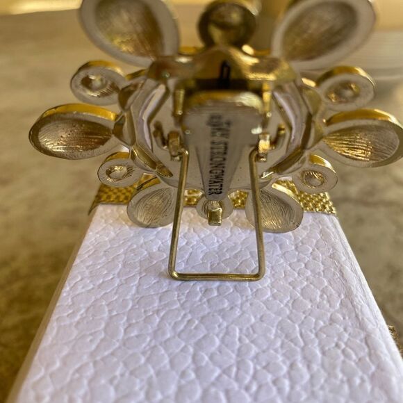 Jay Strongwater Floral Ornament for Neiman Marcus - Picture 3 of 6